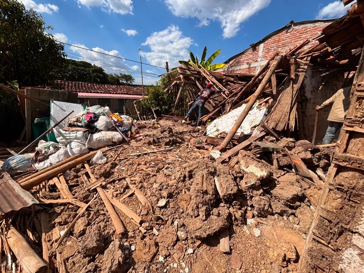 Foto 4 de los daños reportados por Daniela Bonilla González