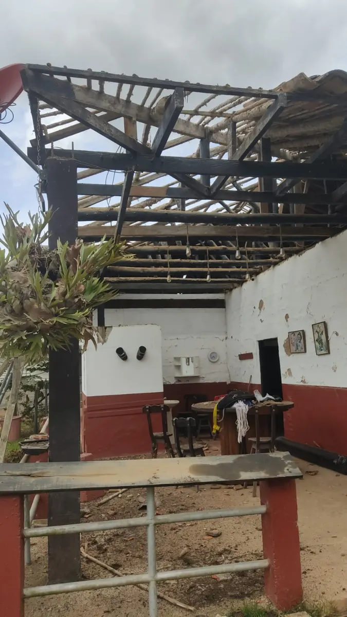 Foto 4 de los daños reportados por César Augusto Lozano Bastidas