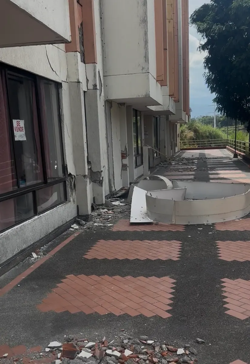 Foto 2 de los daños reportados por Luz Perez