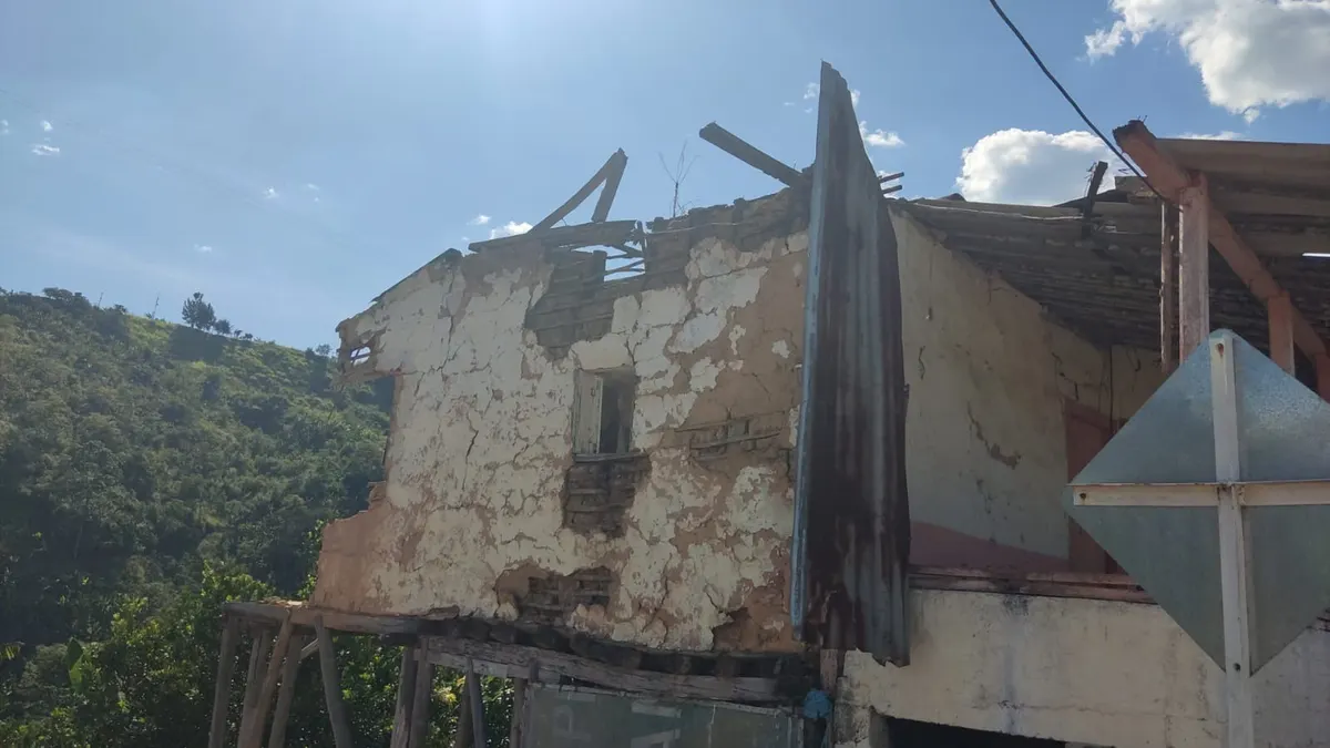 Foto 1 de los daños reportados por Carlos Alberto celis