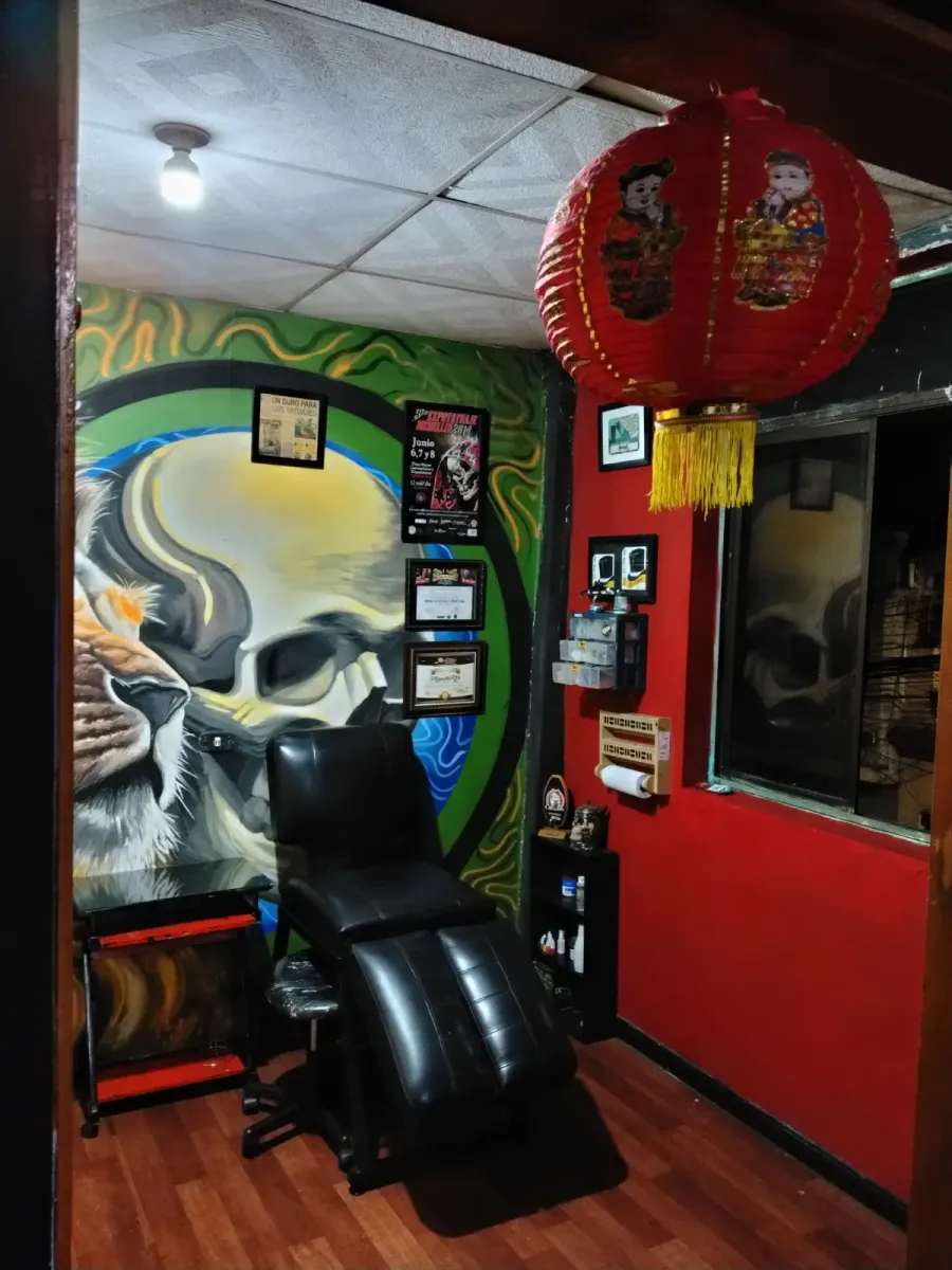 Foto 4 de los daños reportados por Azeroth tattoo