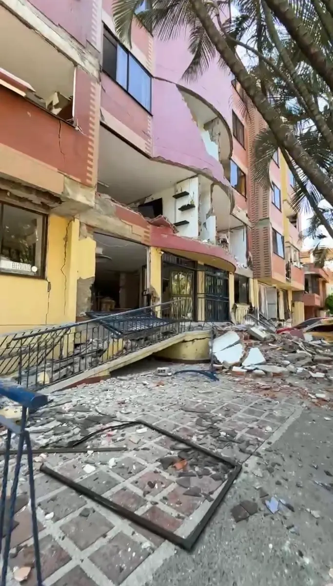 Foto 2 de los daños reportados por Laura Andrea Corredor